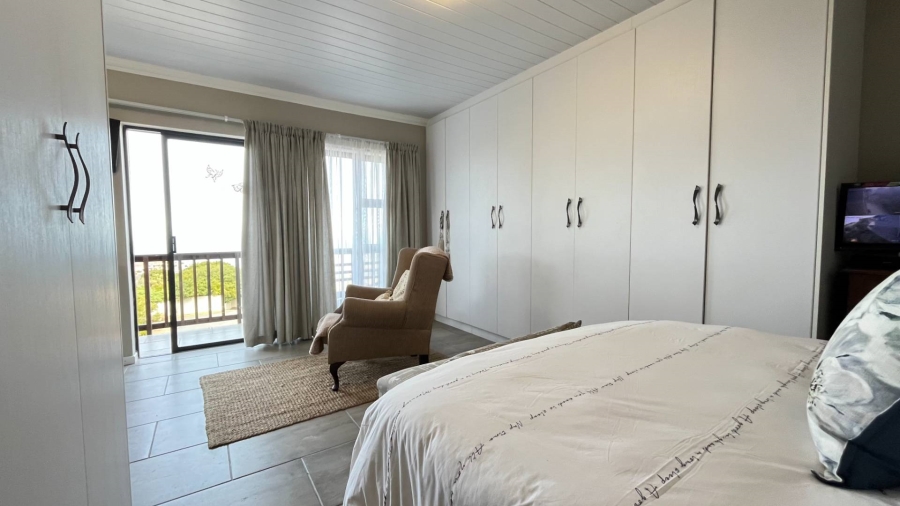 5 Bedroom Property for Sale in Dana Bay Western Cape